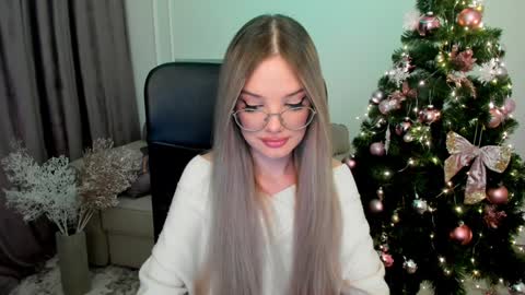 Sophia online show from 29, 12, 2024