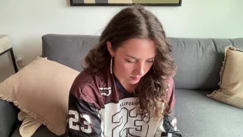 Emma Bloom online show from 21, 9, 2025