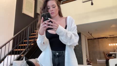 Emma Bloom online show from 21, 12, 2025