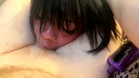blowjob_bitch69 online show from 16, 5, 2026