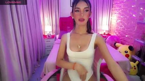 Snapshot of blue_aiveexx chatting on 5, 12, 2024 aivee online show from 5, 12, 2024