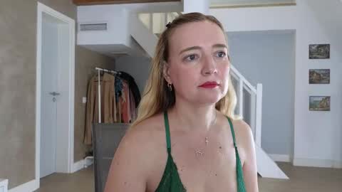 Snapshot of blue_angel_sweet chatting on 15, 9, 2025 blue_angel_sweet online show from 15, 9, 2025