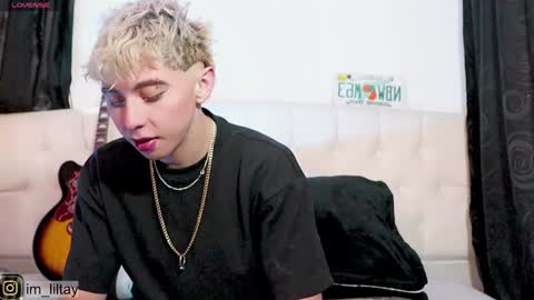 Snapshot of blue_boy_1 chatting on 2, 1, 2025 TAY online show from 2, 1, 2025