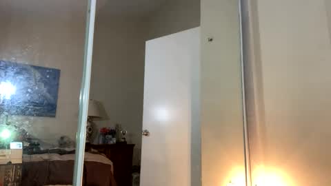 Snapshot of blue_cum_bunny123 chatting on 24, 3, 2026 blue_cum_bunny123 online show from 24, 3, 2026