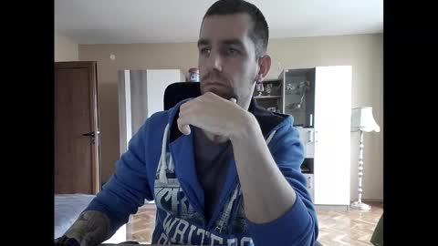 Runaway online show from 28, 2, 2025