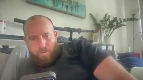 Snapshot of blue_eyes247 chatting on 10, 5, 2026 blue_eyes247 online show from 10, 5, 2026