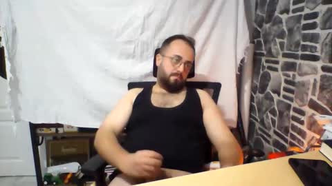 Snapshot of blueb7900 chatting on 13, 11, 2025 blueb7900 online show from 13, 11, 2025