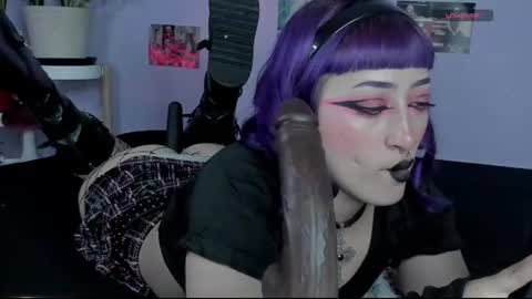 Sophie  online show from 30, 6, 2026
