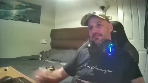 Snapshot of bluebirdflame1 chatting on 12, 3, 2025 bluebirdflame1 online show from 12, 3, 2025