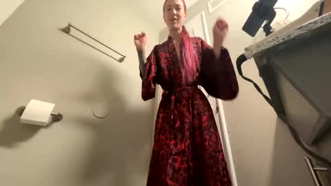 Snapshot of bluebloodednorsewitch chatting on 30, 12, 2024 bluebloodednorsewitch online show from 30, 12, 2024