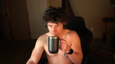 Snapshot of bluecoffee chatting on 1, 3, 2026 bluecoffee online show from 1, 3, 2026