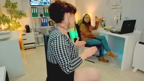 bluediamondsdreams online show from 10, 11, 2025