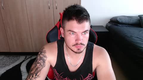 blueeyeboy0 online show from 18, 1, 2025