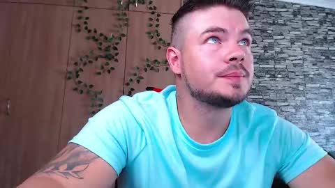 blueeyeboy0 online show from 14, 1, 2026