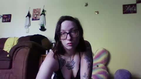 Snapshot of blueeyedbeauty1995 chatting on 14, 6, 2026 Blueeyedbeauty online show from 14, 6, 2026