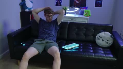 blueeyedtallguy online show from 14, 9, 2025