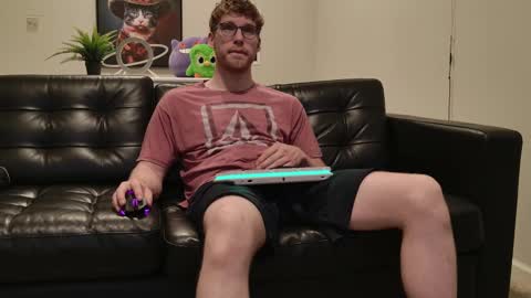 blueeyedtallguy online show from 8, 10, 2025