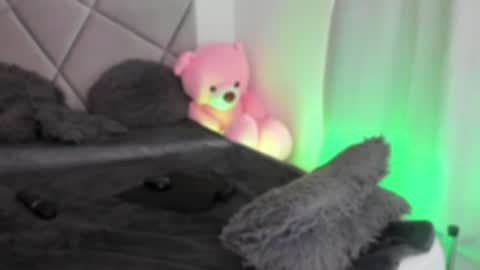 Snapshot of blueeyeslexxxy chatting on 5, 3, 2025 blueeyeslexxxy online show from 5, 3, 2025