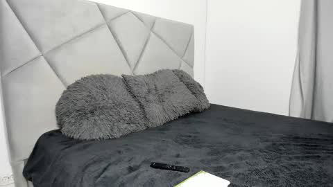 Snapshot of blueeyeslexxxy chatting on 14, 12, 2025 blueeyeslexxxy online show from 14, 12, 2025