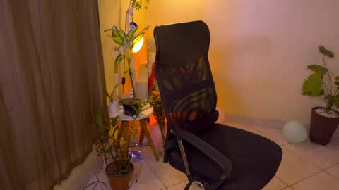 FLORAA online show from 14, 4, 2026