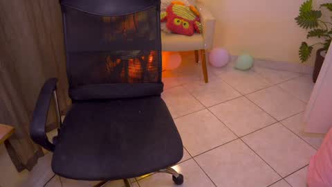 FLORAA online show from 1, 5, 2026