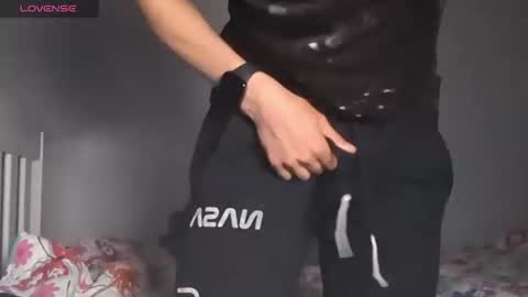 bluegaze6227724 online show from 2, 12, 2025