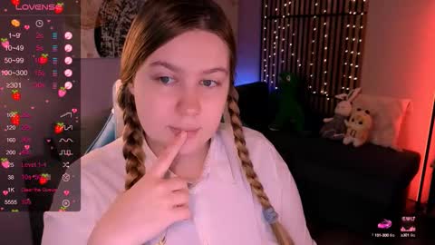 Ellie3 online show from 21, 9, 2025