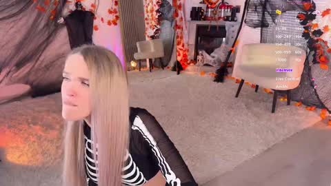 Mikki chan online show from 29, 10, 2025