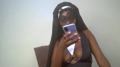 Snapshot of blushbelle chatting on 30, 10, 2025 Belle online show from 30, 10, 2025