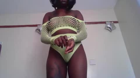 Snapshot of blushbelle chatting on 16, 12, 2025 Belle online show from 16, 12, 2025