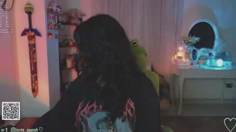 Snapshot of blushing_nymph chatting on 17, 11, 2025 Im Nym Justa nymph on twitter and IG online show from 17, 11, 2025