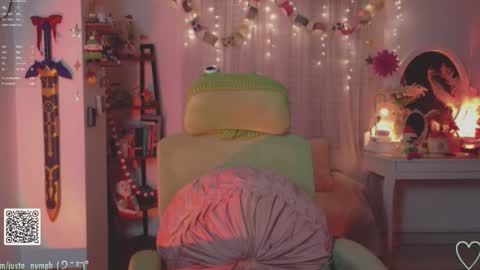 Snapshot of blushing_nymph chatting on 14, 12, 2025 Im Nym Justa nymph on twitter and IG online show from 14, 12, 2025