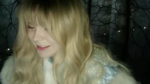 blushing_star online show from 20, 12, 2025