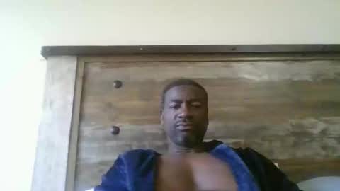 bluuthunder1914 online show from 18, 11, 2025