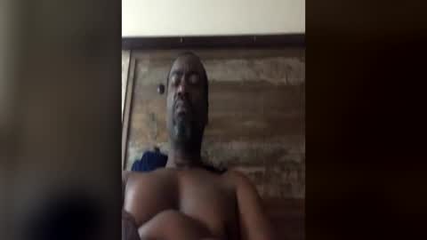 Snapshot of bluuthunder1914 chatting on 25, 6, 2026 bluuthunder1914 online show from 25, 6, 2026