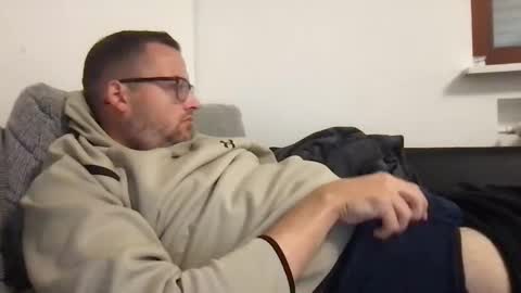 Snapshot of bobbele94 chatting on 23, 9, 2025 bobbele94 online show from 23, 9, 2025