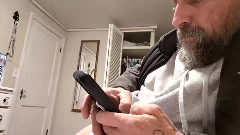 bobnspokn48293505 online show from 5, 11, 2025