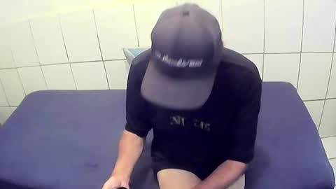 Cesar Augusto Pierdona online show from 2, 2, 2026