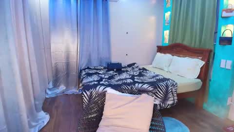 Snapshot of bombshelllaurax chatting on 30, 4, 2026 bombshelllaurax online show from 30, 4, 2026