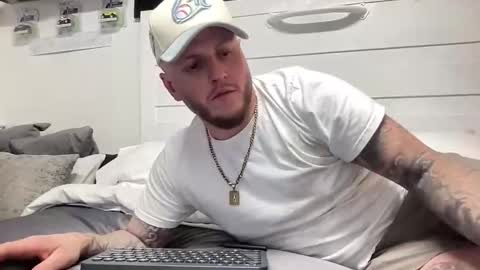 boner4you1994 online show from 11, 10, 2025