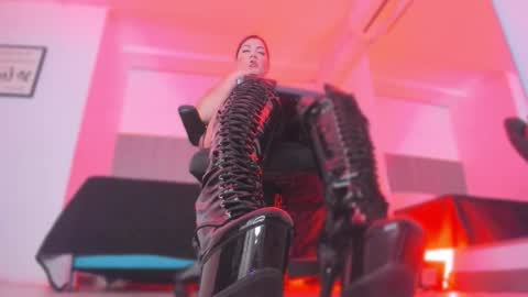 Snapshot of bonnie_an chatting on 13, 11, 2025 Bonnie online show from 13, 11, 2025