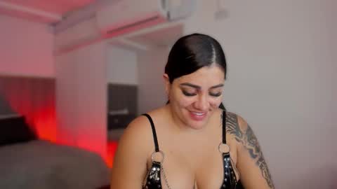 Snapshot of bonnie_an chatting on 19, 12, 2025 Bonnie online show from 19, 12, 2025