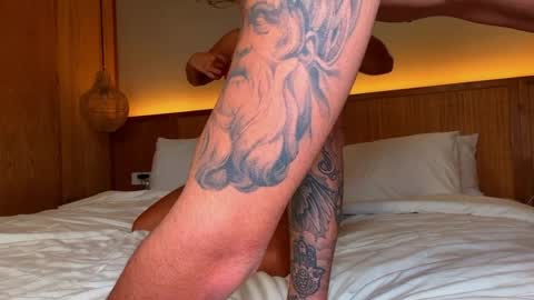 bonnieandclyde540767 online show from 9, 4, 2026