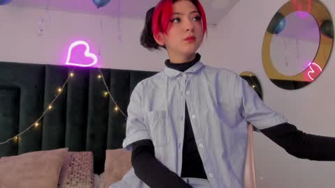 Snapshot of bonniecute_ chatting on 8, 12, 2024   online show from 8, 12, 2024