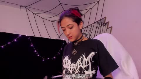 Snapshot of bonniecute_ chatting on 22, 12, 2024   online show from 22, 12, 2024