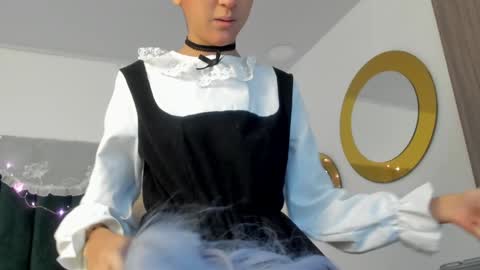 Snapshot of bonniecute_ chatting on 27, 12, 2024   online show from 27, 12, 2024