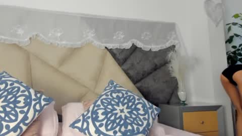 Snapshot of bonniecute_ chatting on 24, 1, 2025   online show from 24, 1, 2025