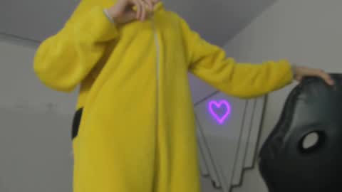 Snapshot of bonniecute_ chatting on 29, 1, 2025   online show from 29, 1, 2025