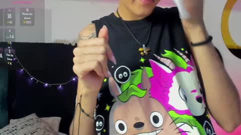 Snapshot of bonniecute_ chatting on 4, 2, 2025   online show from 4, 2, 2025