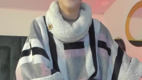 Snapshot of bonniecute_ chatting on 2, 3, 2025   online show from 2, 3, 2025